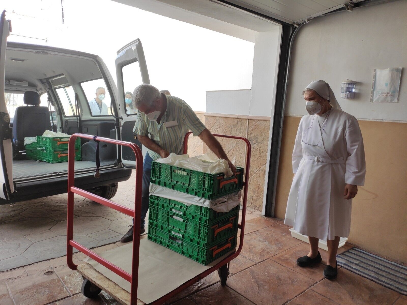 Mercadona donará diariamente al Asilo de San Andrés productos de primera necesidad (1)