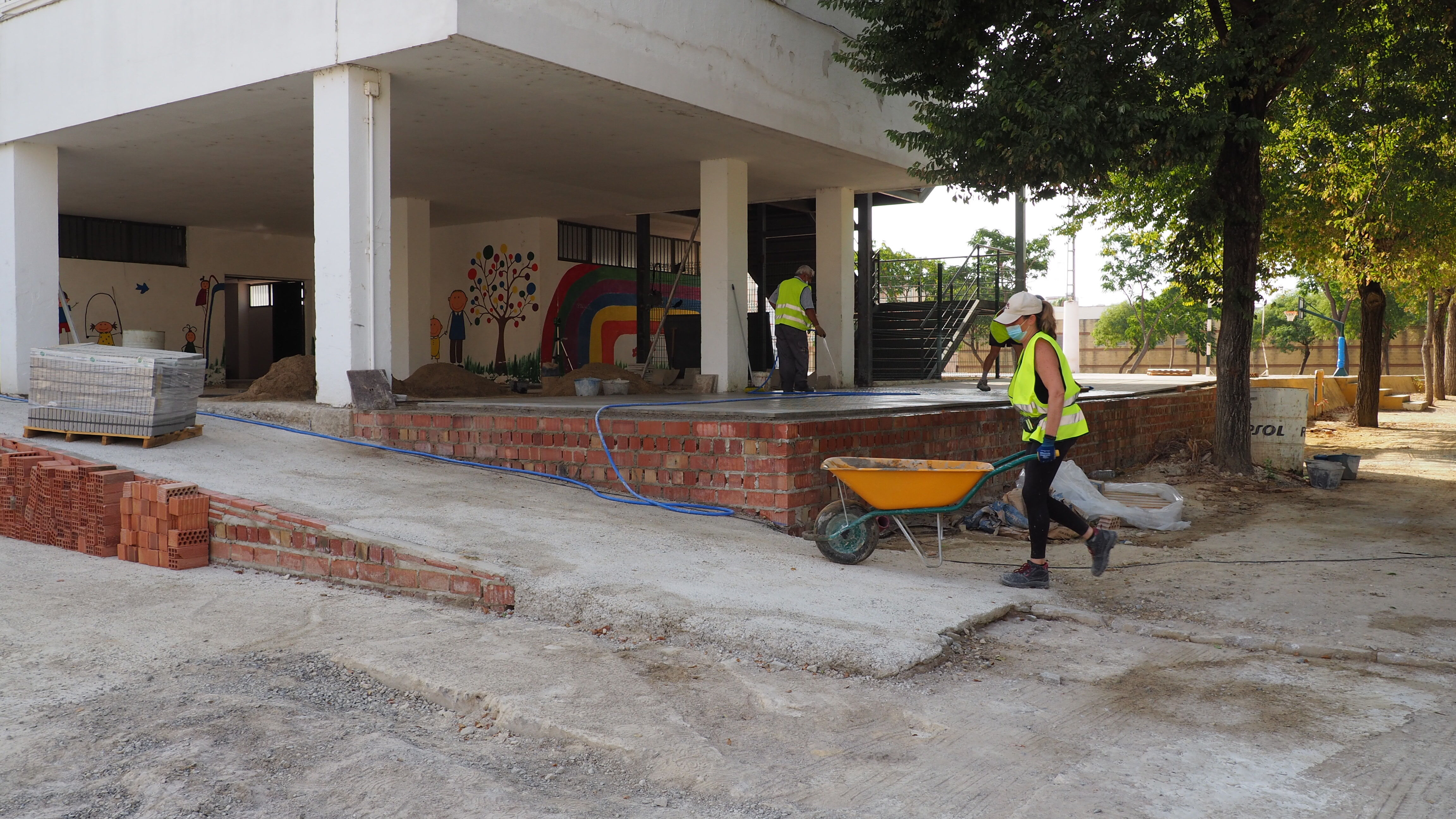 11 agosto - Visita obras Colegio Público Elio Antonio (2)