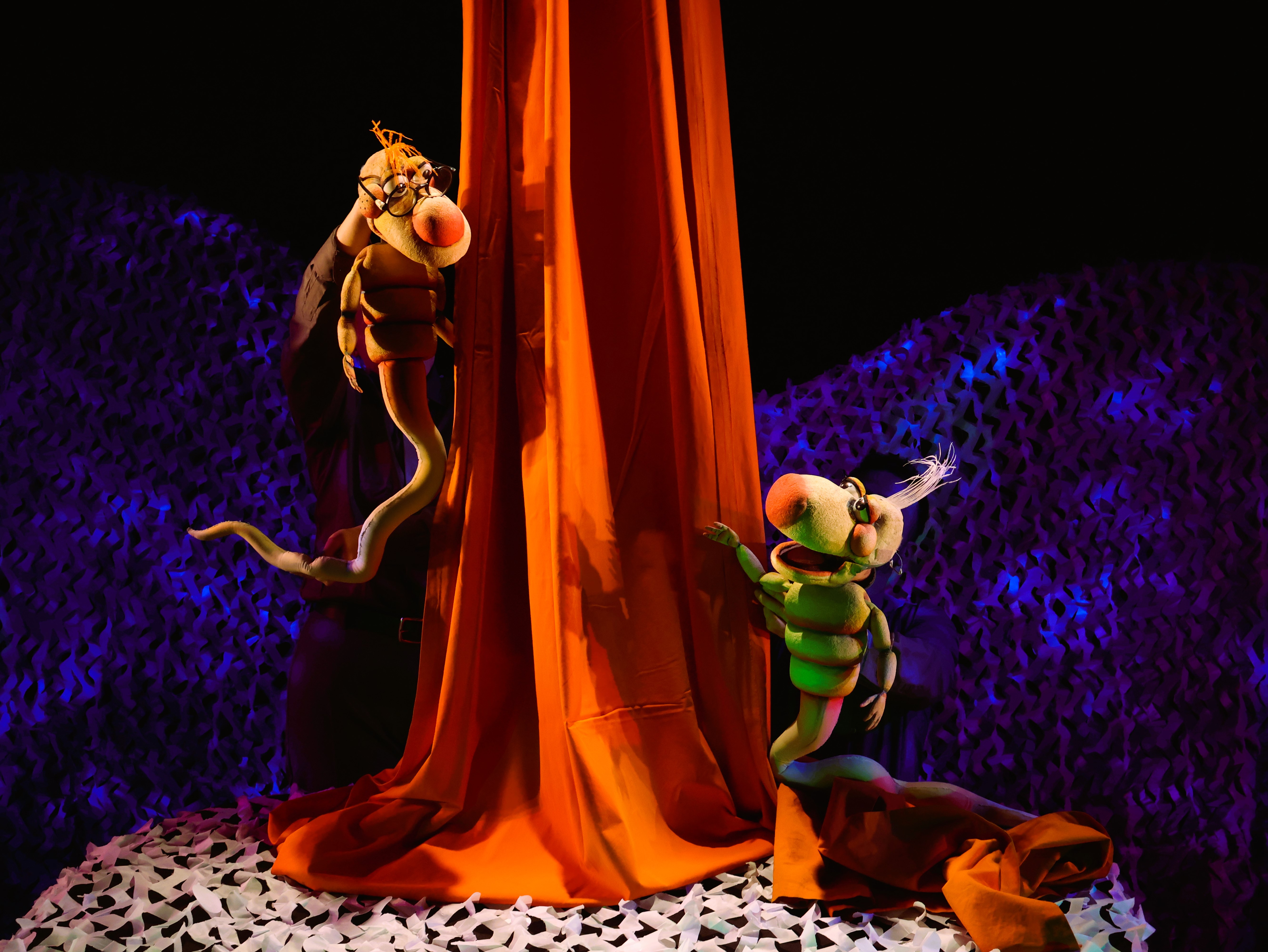 17-Jonas-elespejonegro