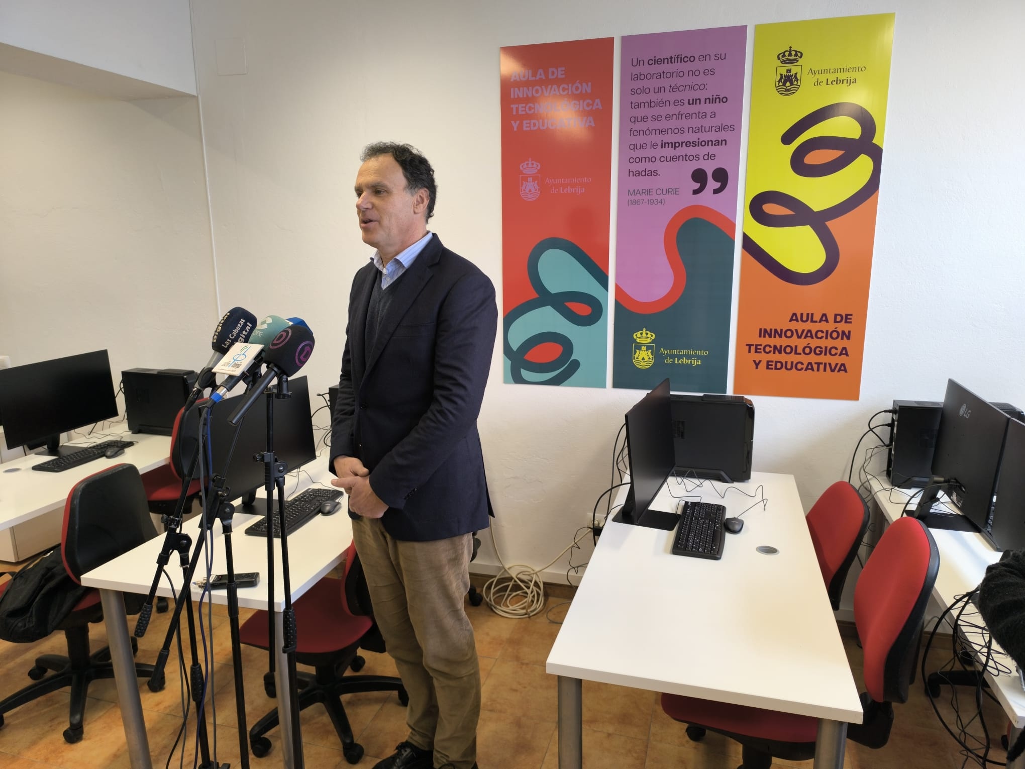 ALCALDE LEBRIJA AULA EDUCATIVA 3