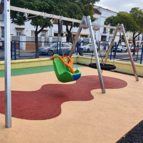 Actuaciones de mejora parque infantil Océano Atlántico 1