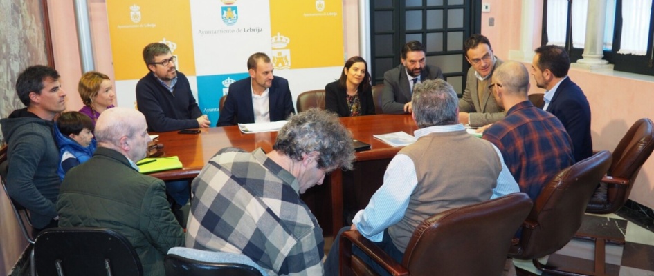 Celebrada la reunión técnica para la construcción Skatepark (5)