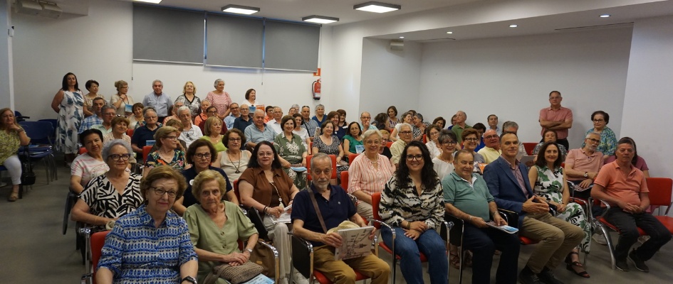 Clausura Aula Abierta de Mayores 2024-2025 (1)