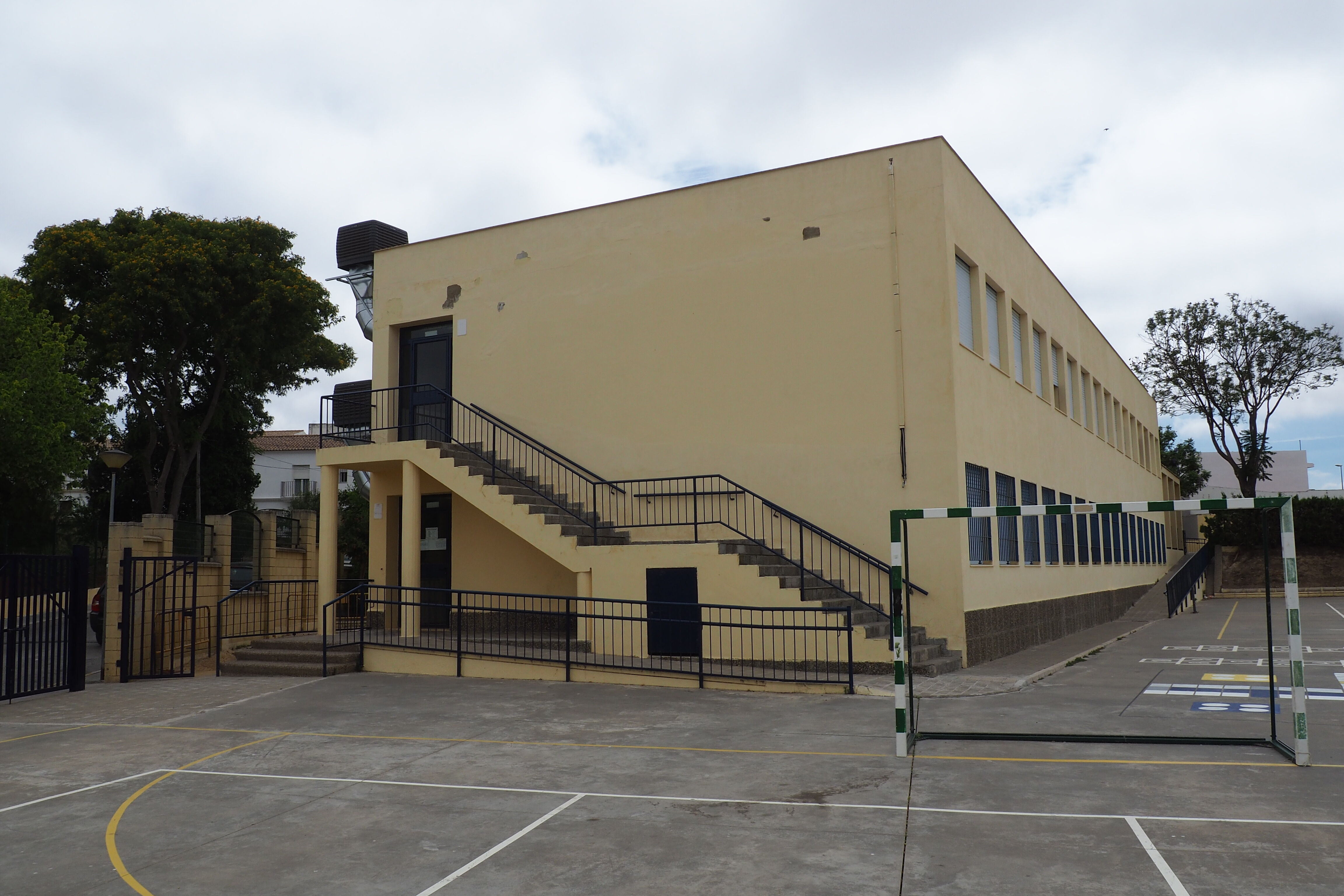 Colocación ascensores Colegios Elio Antonio, Ignacio Halcón y Josefa Gavala (3)