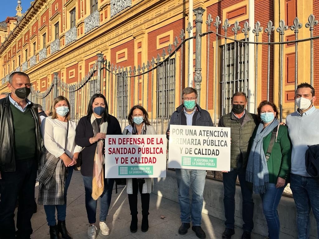 Concentración para exigir mejoras para la sanidad pública de sus pueblos y ciudades (1)