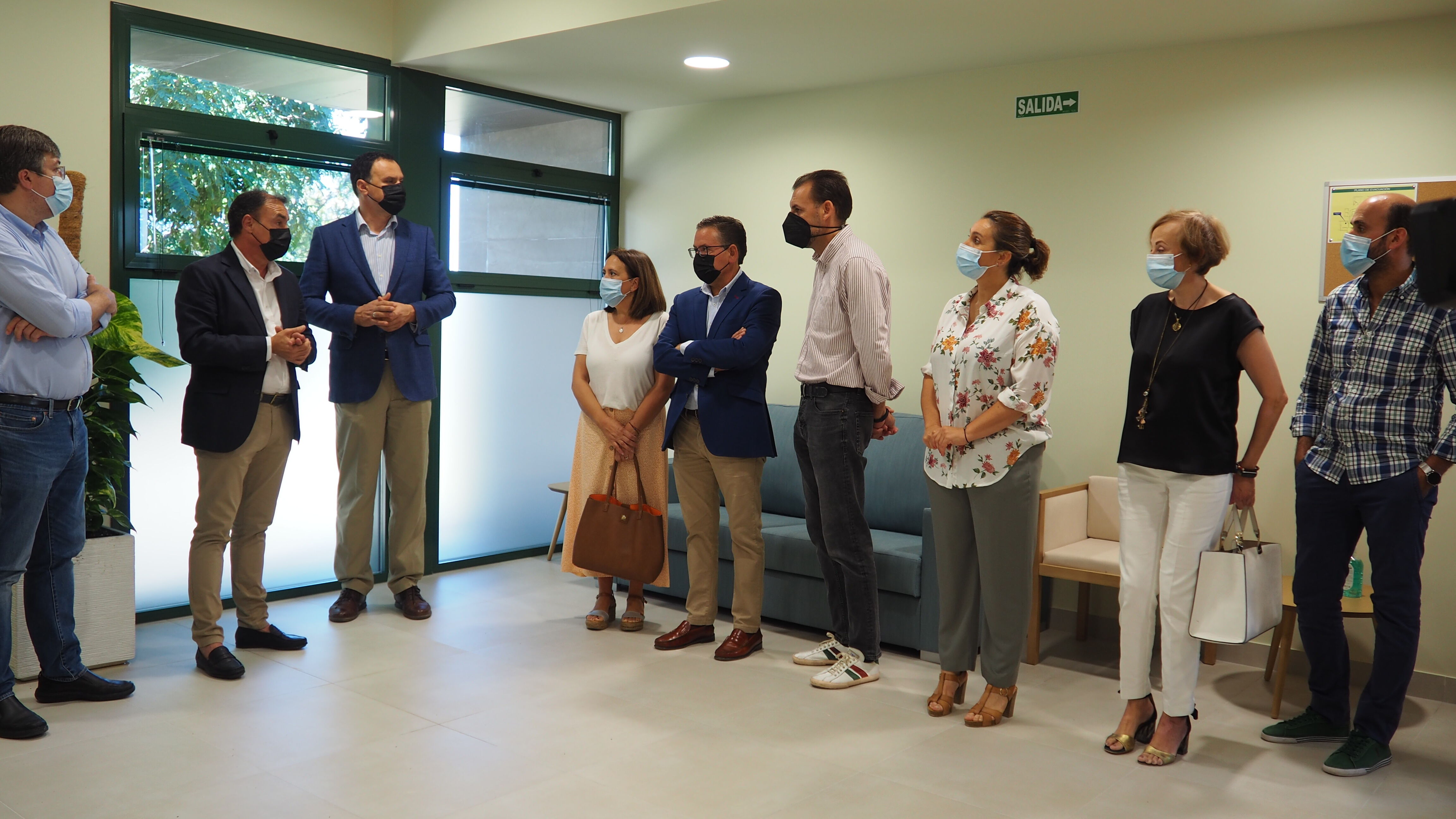 El Alcalde visita el nuevo Tanatorio Municipal de Lebrija ante su inminete apertura (4)