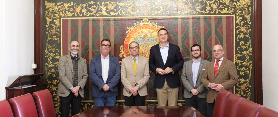 El alcalde de Lebrija se reúne con el rector de la Universidad de Sevilla (1)