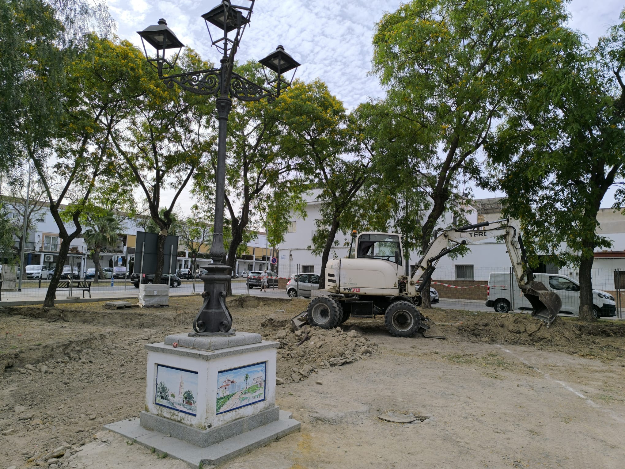 Inicio obras espacio público Blanca Paloma (5)