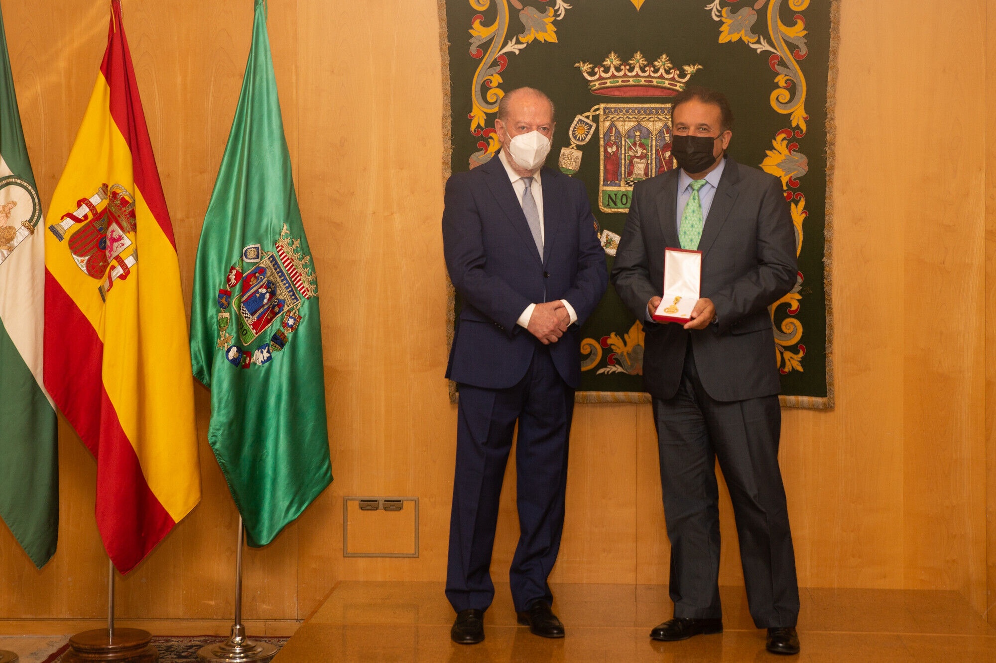 Juan José Peña, medalla Oro Provincia (6)