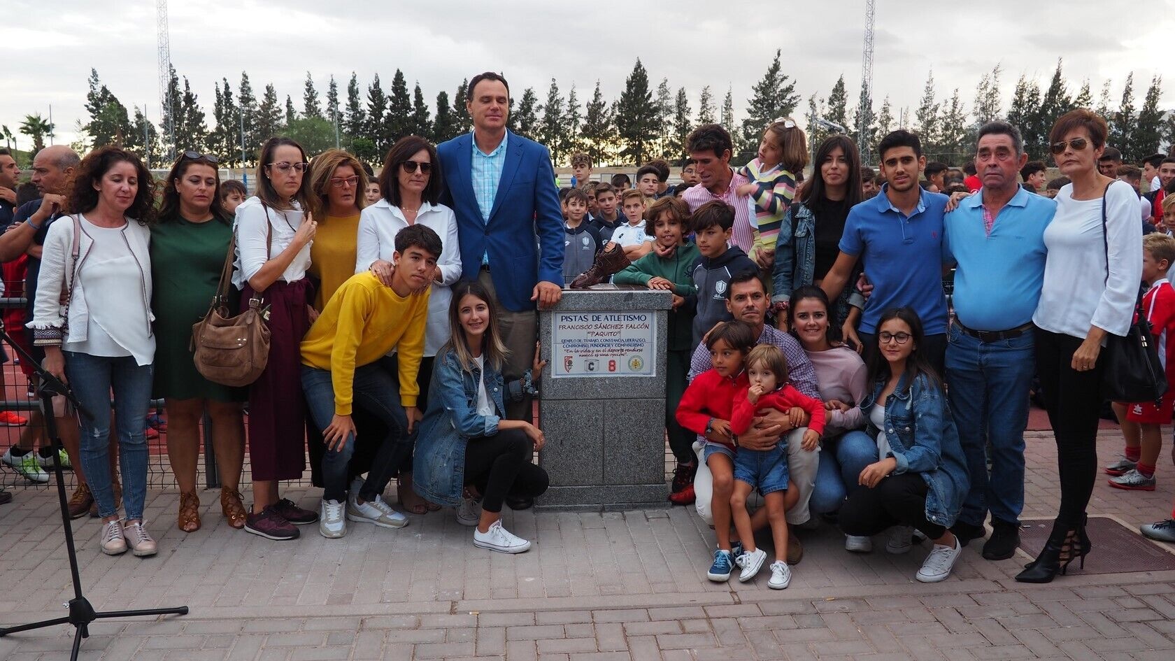 La Pista de Atletismo Municipal, denominada Francisco Sánchez Falcón Paquito (5)