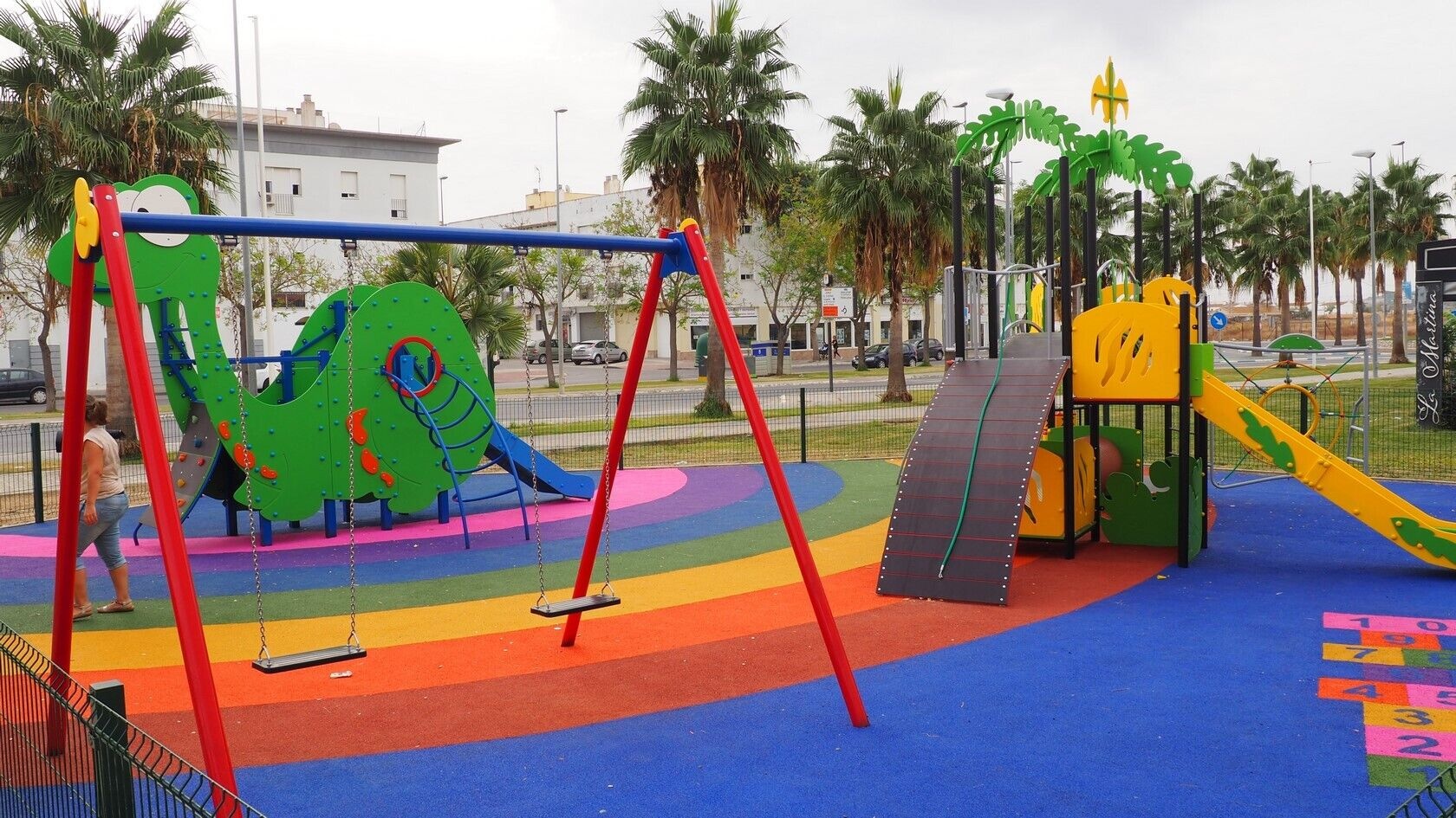 Lebrija cuenta con dos nuevos parques infantiles  (3)