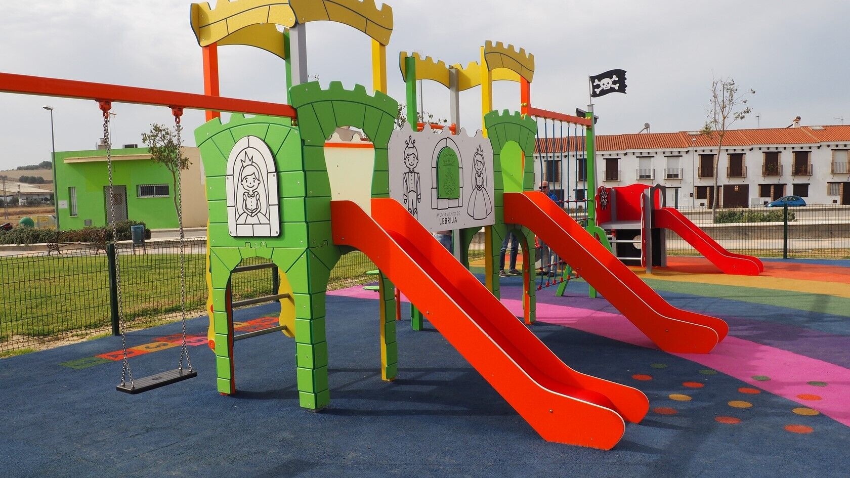 Lebrija cuenta con dos nuevos parques infantiles  (8)
