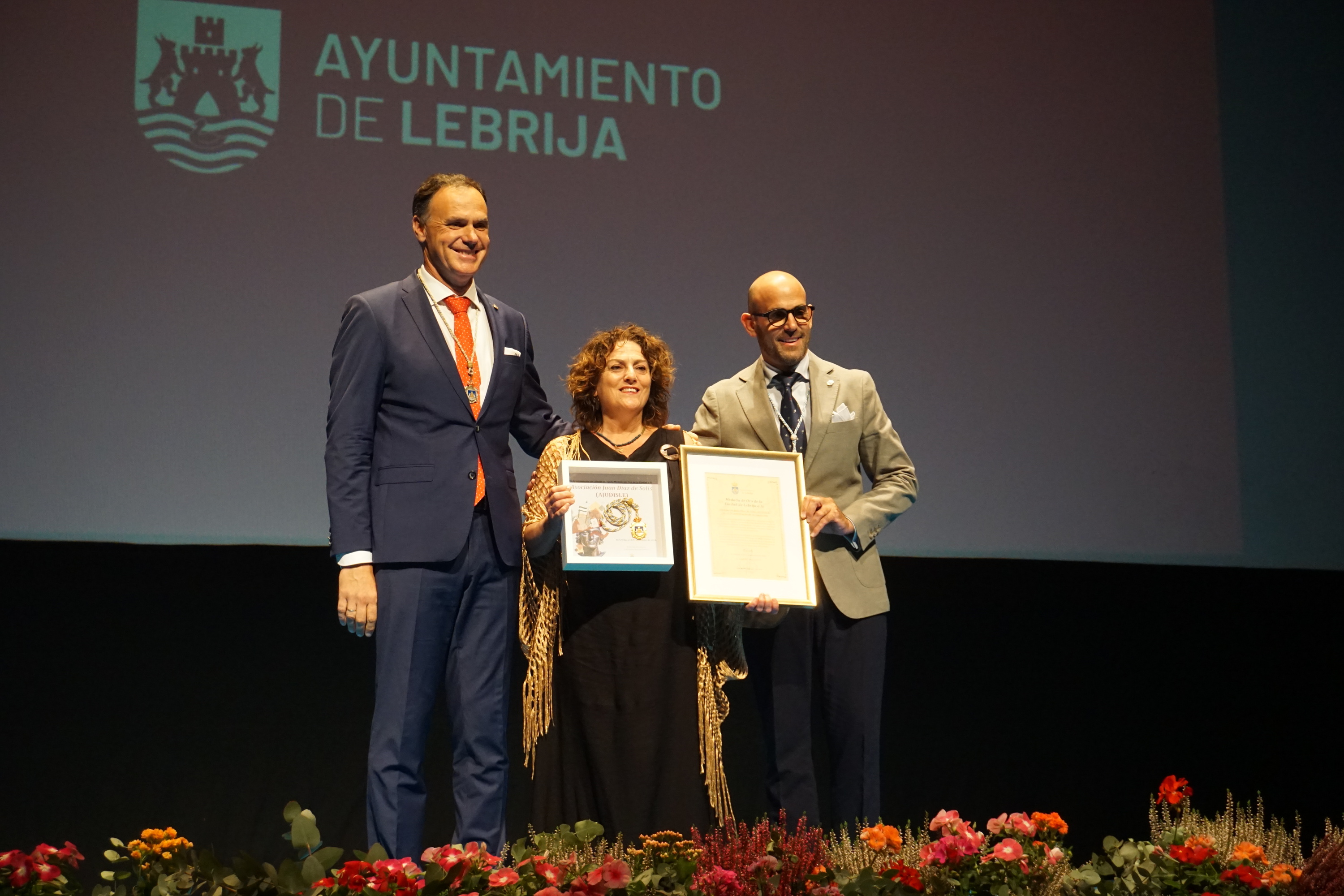 MEDALLA ORO CIUDAD A AJUDISLE - SEPT 2026 (12)