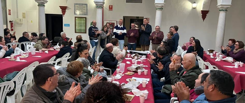 Merienda convivencia Ajudisle - 2025 (7)