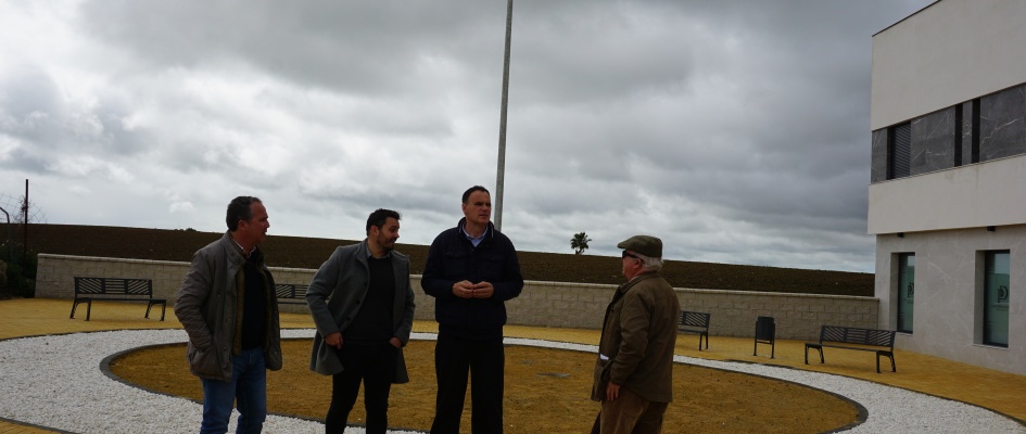 Nueva plazapública en la Avenida de Nervión (3)