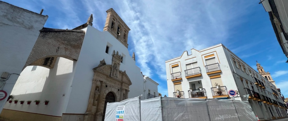 Obras construcción monumento Juan Peña El Lebrijano