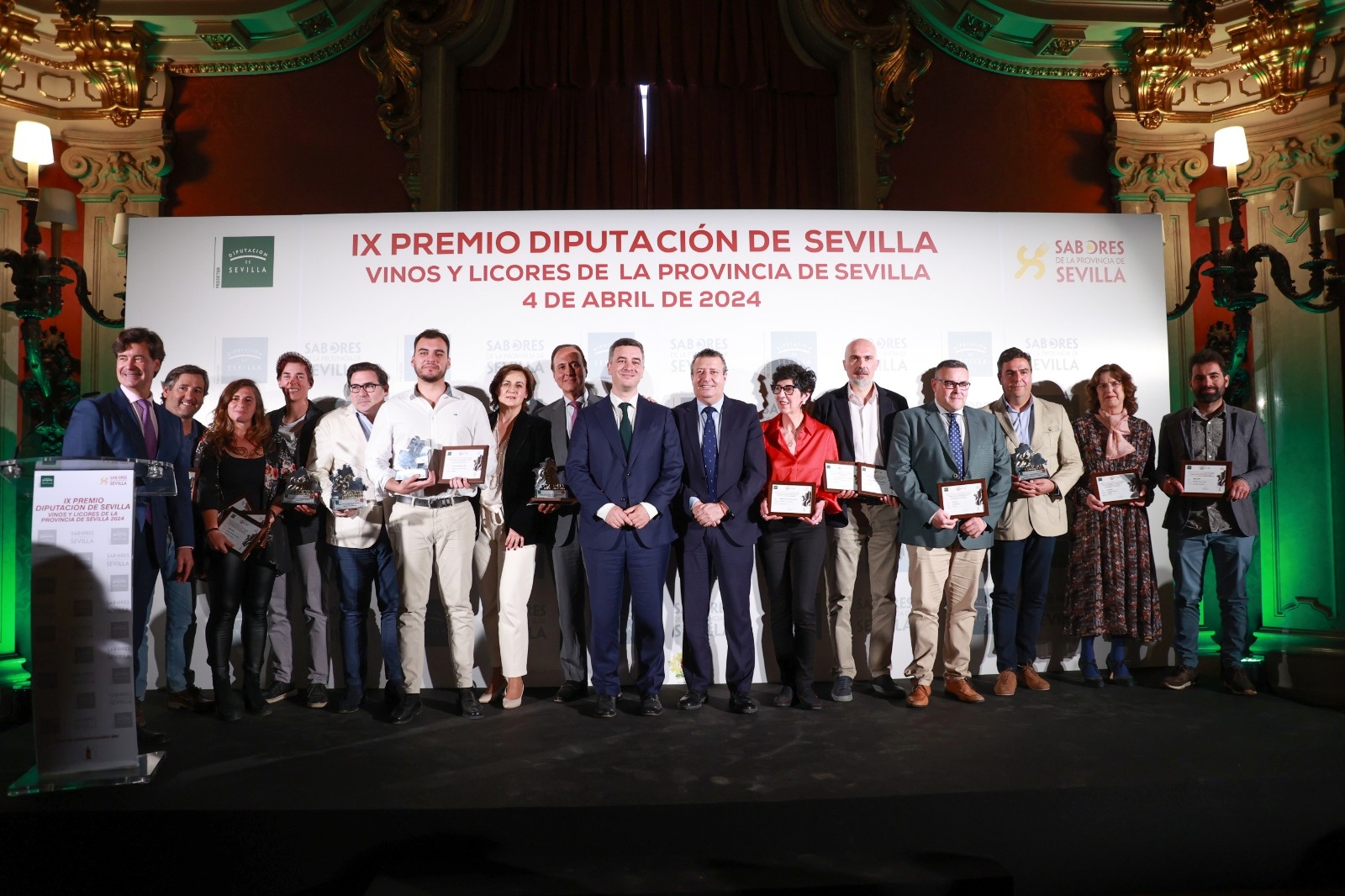 Premio a los mejores vinos y licores de la provincia (1)