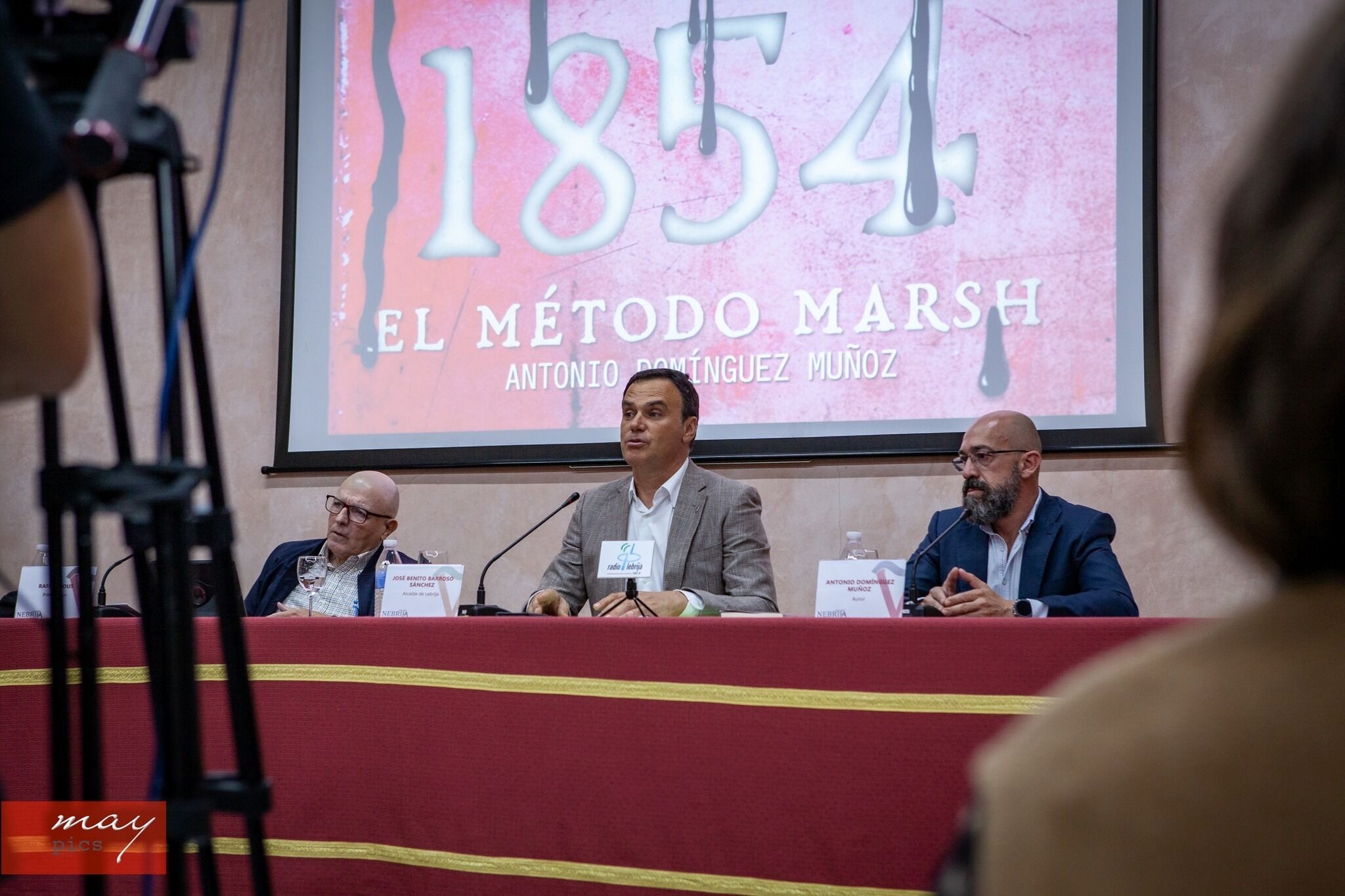 Presentación novela Antonio Domínguez (2)