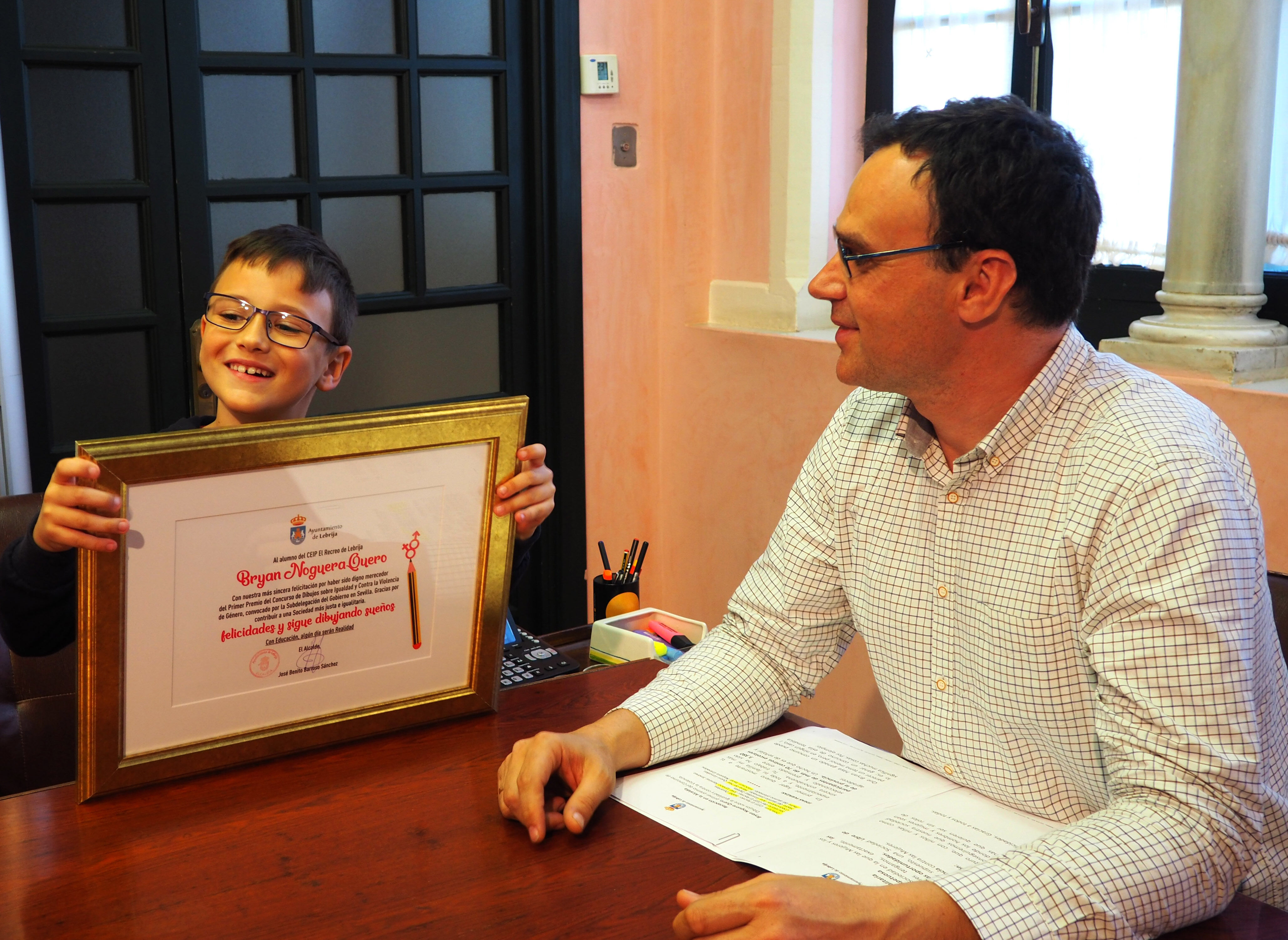 Recepción Bryan Noguera - Alcalde (2)