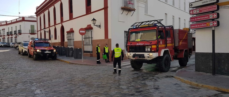 UME desinfecta La Caridad (6)