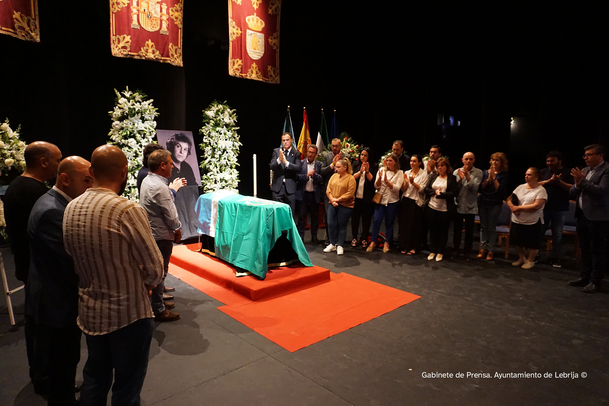 up corporacion - curro malena